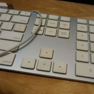 Apple Wireless Keyboard